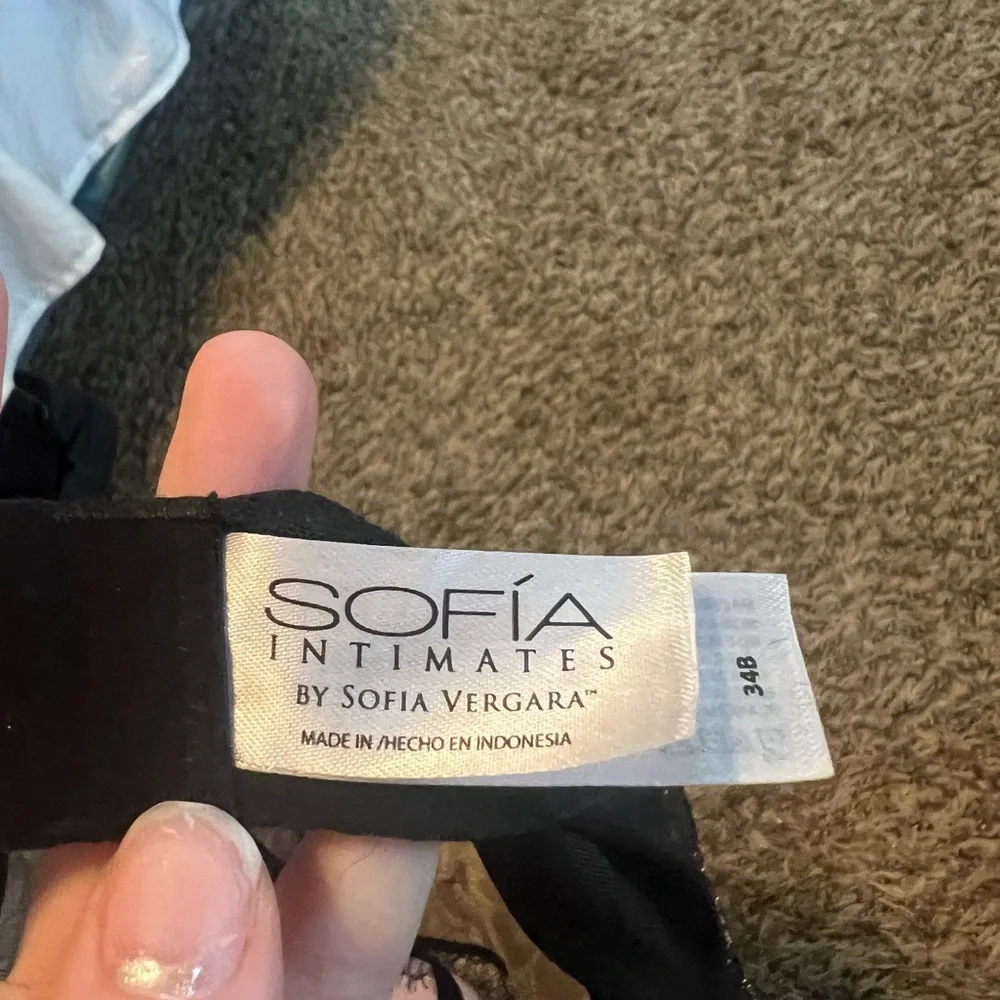 Sofia Vergara Intimates black lace bralette unlined size 34B - Picture 6 of 6